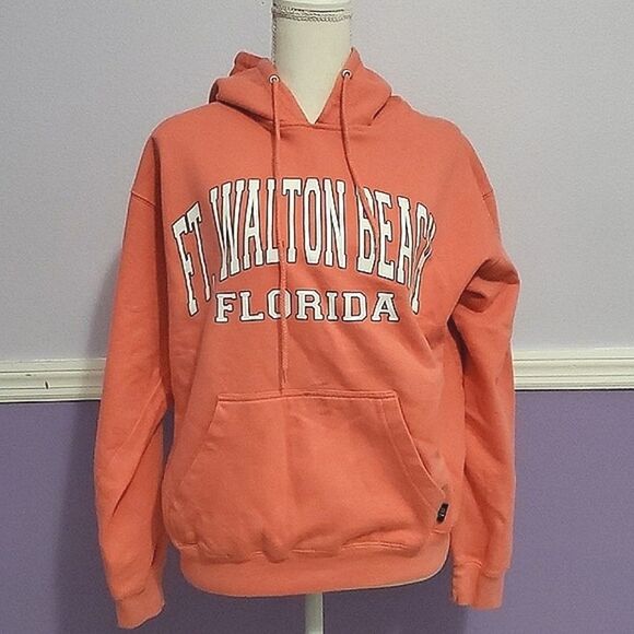 Pacific & Co Salmon Fort Walton Florida Graphic Pullover Hoodie Cozy Beachy - Picture 1 of 11